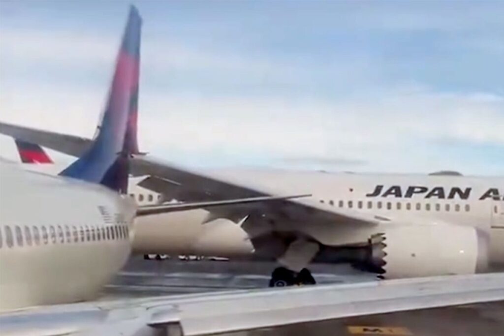 Japan Airlines and Delta Planes Collide at Seattle’s SeaTac Airport