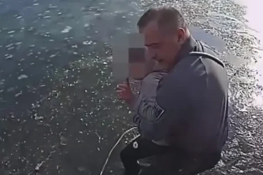 Police Officer, Dave Brosonski, Rescues Child from Icy Lake