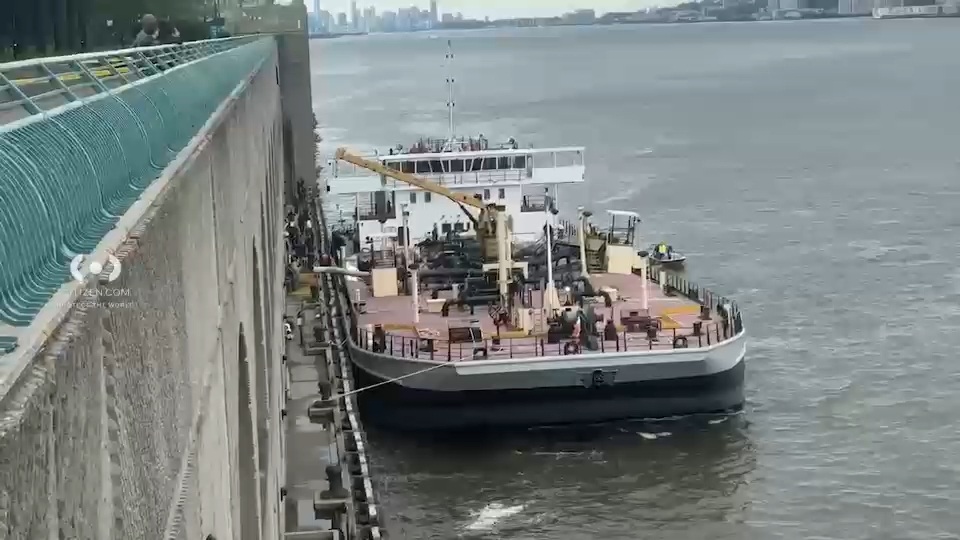 Hudson River Explosion on Sewage Vessel Kills One Worker