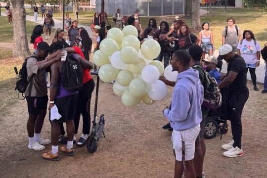 El Paso Shooting: Five Teenagers Wounded in Apartment Complex Incident