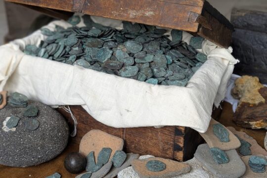 Divers Recover $1 Million in 1715 Fleet Treasure Off Florida’s Coast