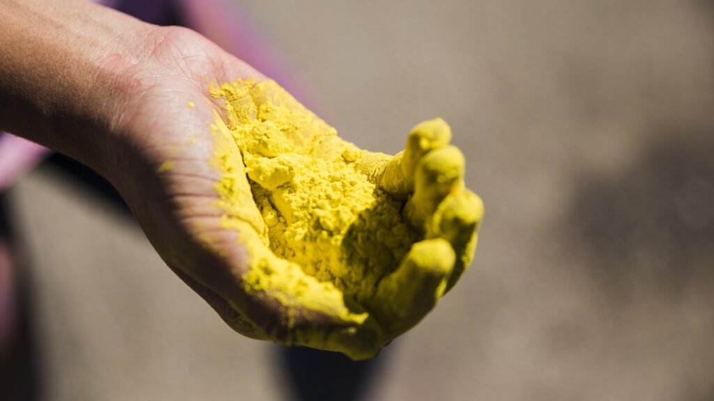 Sulfur Dioxide Pollution Linked to Higher ALS Risk, Study Finds