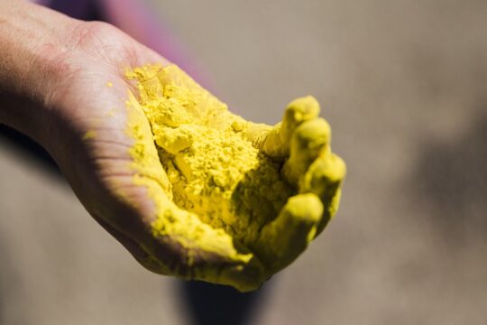 Sulfur Dioxide Pollution Linked to Higher ALS Risk, Study Finds