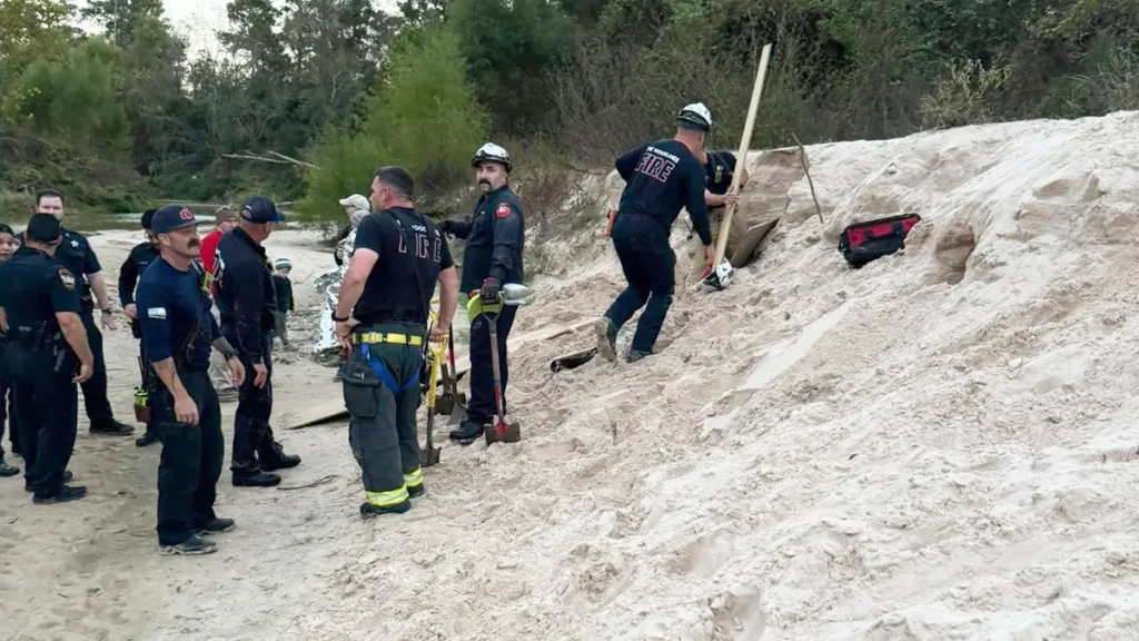 Texas Sand Collapse Rescue: Father and First Responders Save 12-Year-Old in Near-Tragedy
