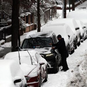 Winter storm Dakotas Great Lakes forecast triggers blizzard warnings and ice alerts
