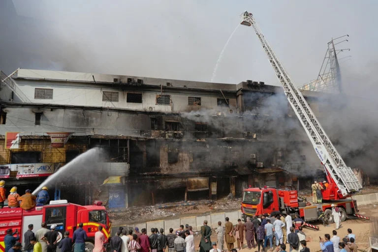 Gul Plaza fire in Karachi kills at least 11 as search continues (Image source: kare11.com)