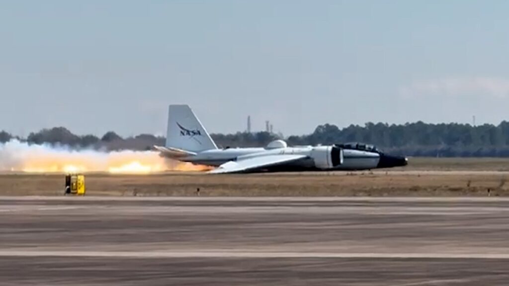 NASA WB-57 belly landing in Texas sent flames and smoke down the runway after a mechanical issue forced the research plane to touch down without landing gear.