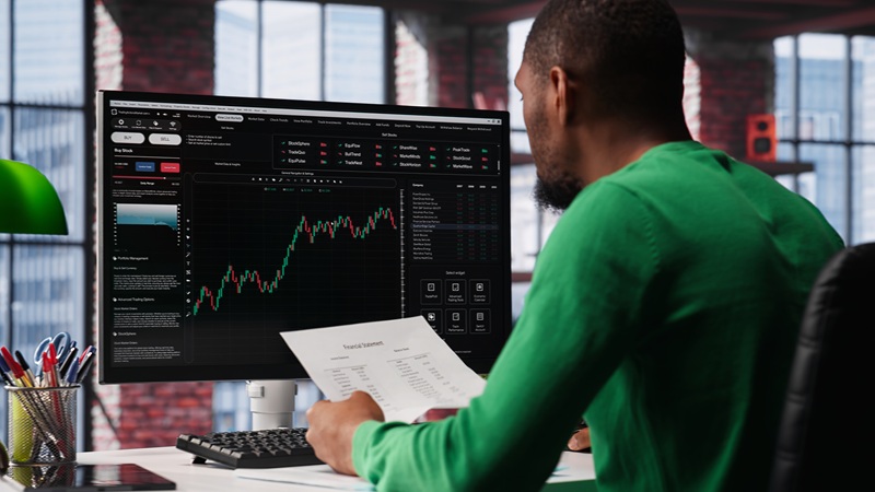 S&P 500 up 16% in 2025 as stocks log third straight year of gains