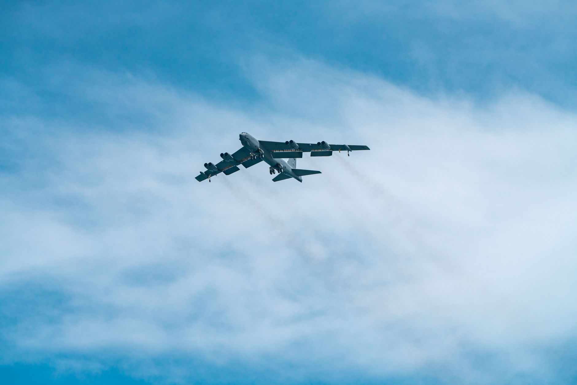 B-52 bomber crash