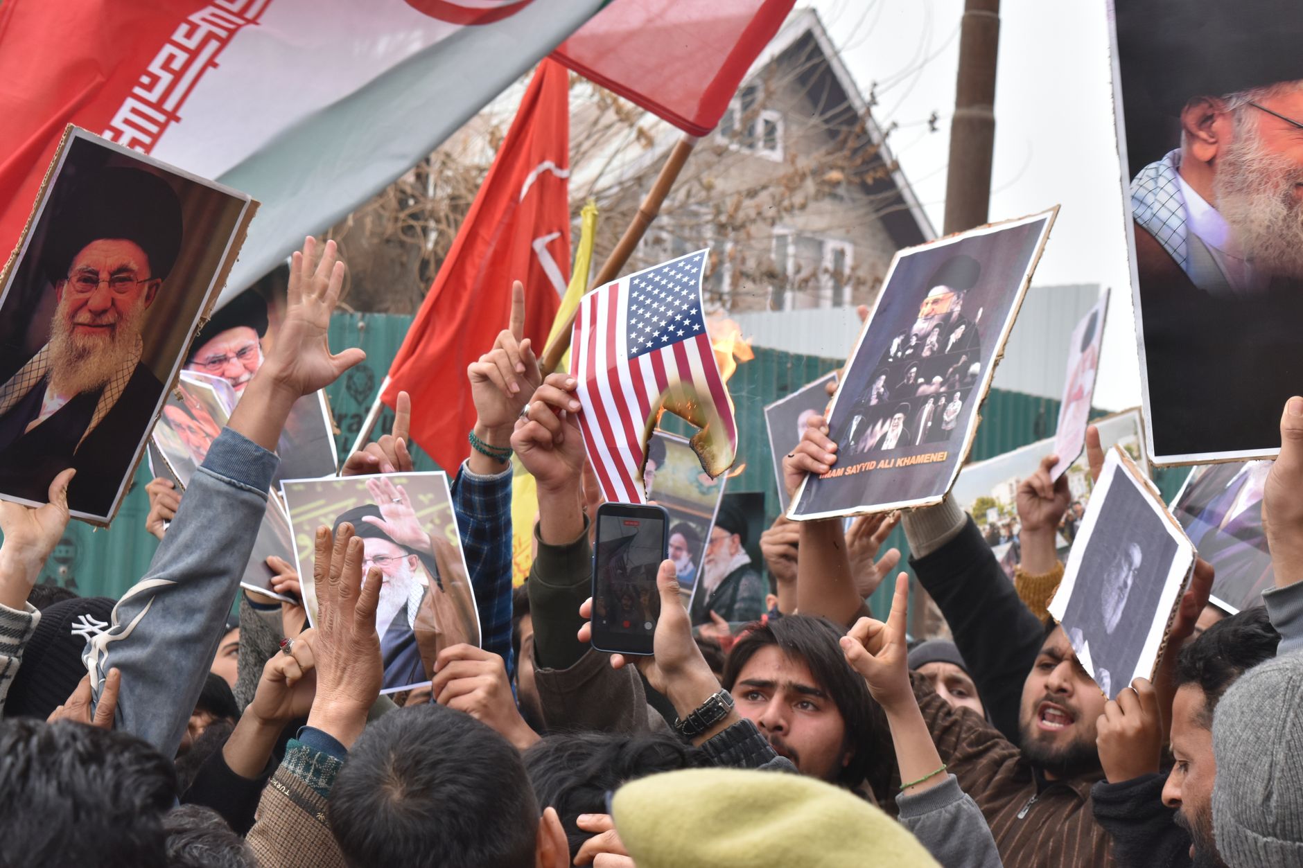 Iran strikes US bases