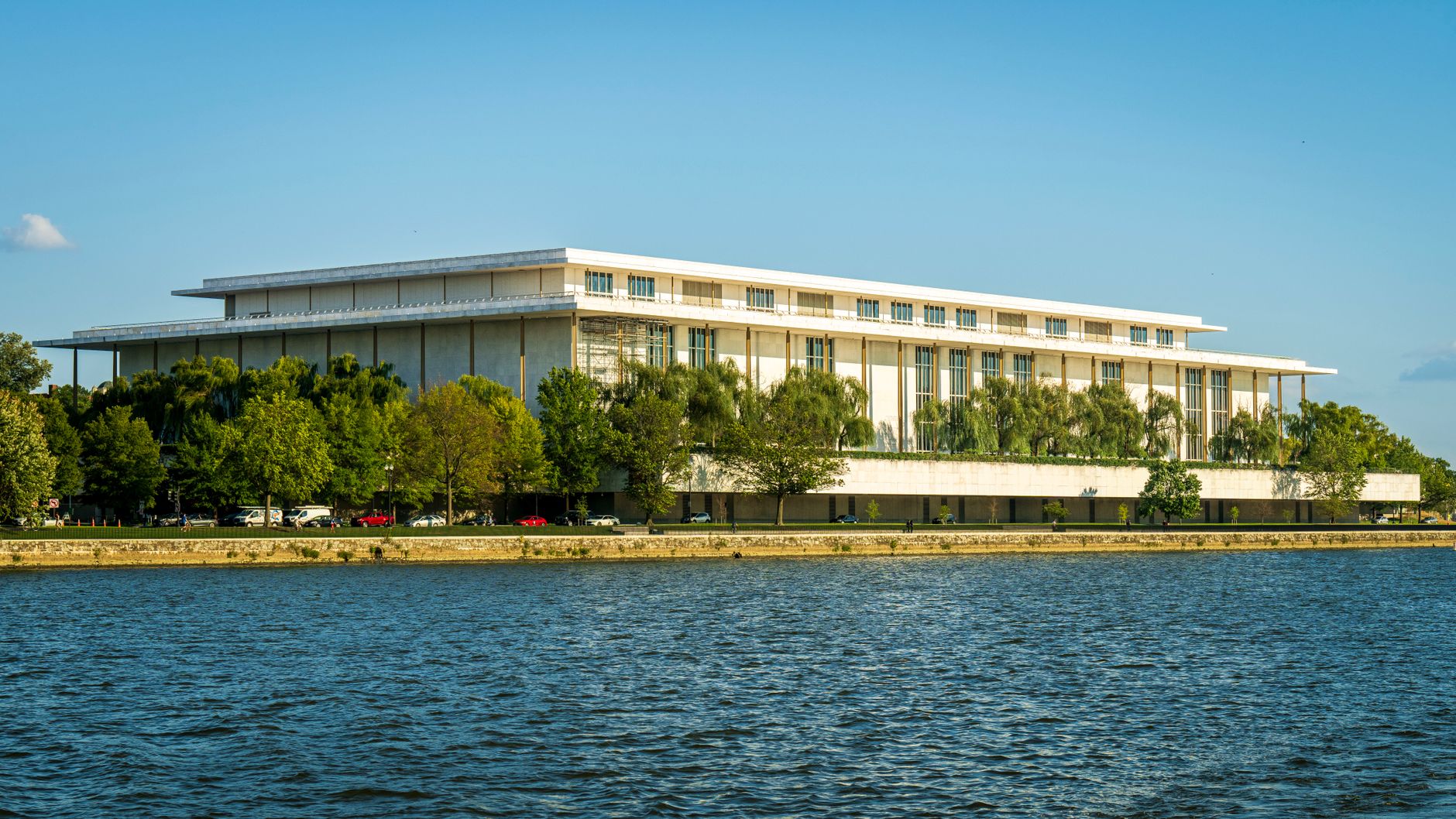 Kennedy Center Trump name