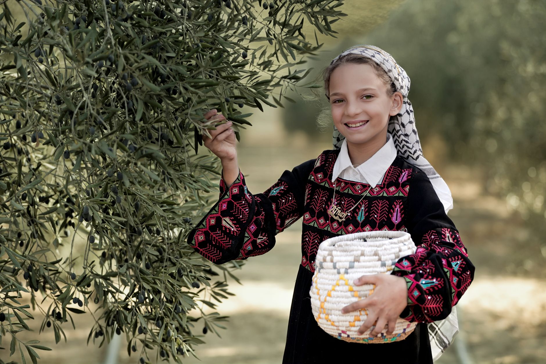 Ms. Rachel Palestinian aid